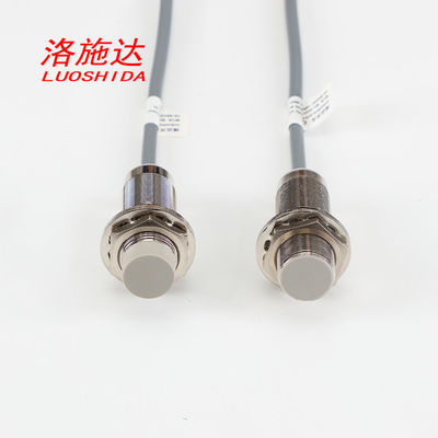 DC 3 Wire Metal Cylindrical M18 Inductive Proximity Sensor สำหรับการตรวจจับโลหะ